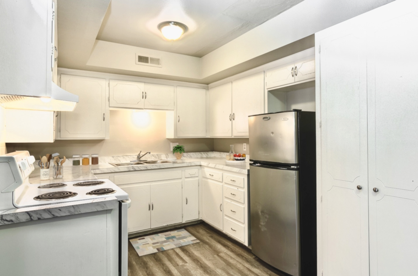 Lubbock Apartment: 2010 Avenue S - Unit 09