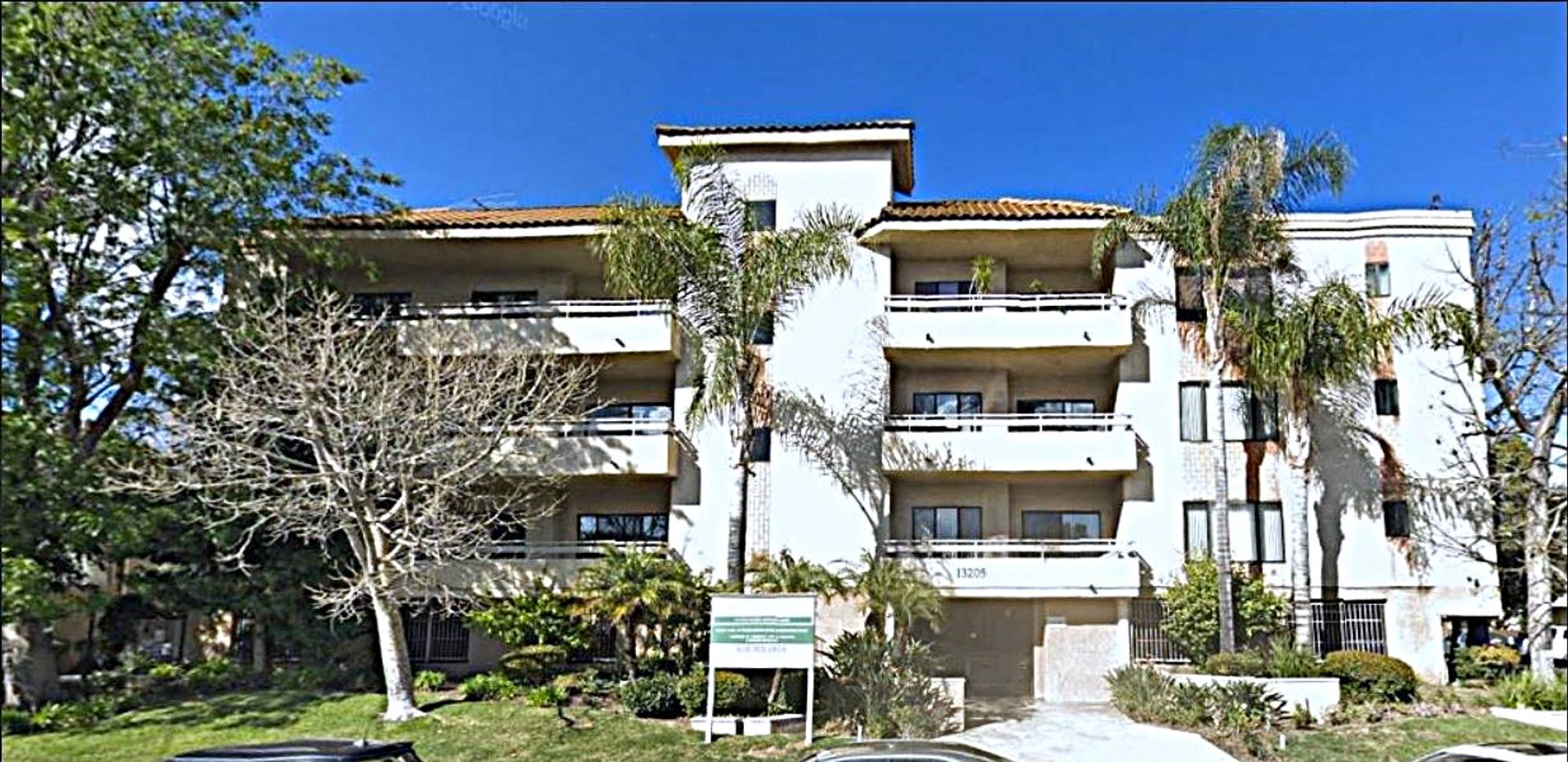 Sherman Oaks Apartment: 13205 Riverside Dr.