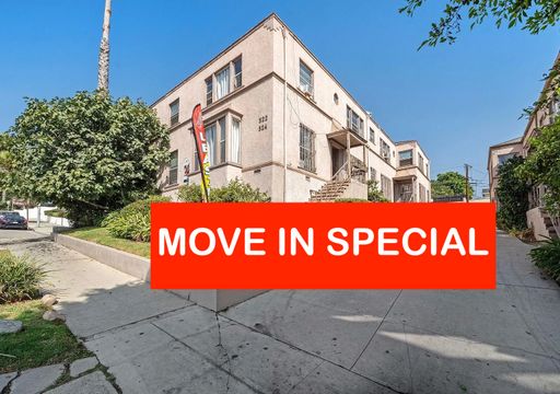 Large One Bedroom with VIEW! MOVE IN SPECIAL! – photo 1
