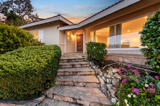 Nearby Coastal Comfort Meets Everyday Convenience in Rancho Palos Verdes – photo 1