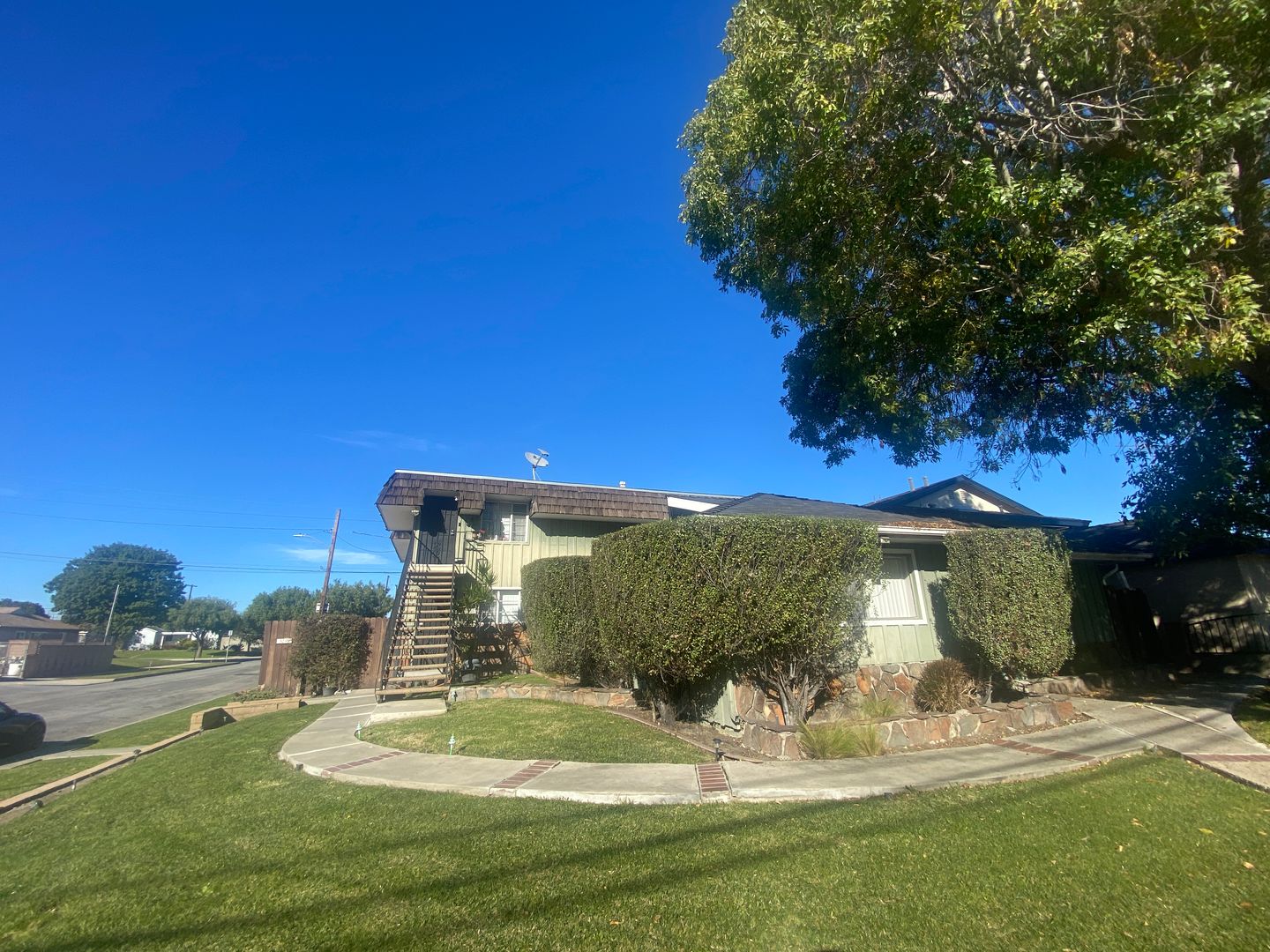 Torrance Apartment: 3239 W. 190th Street