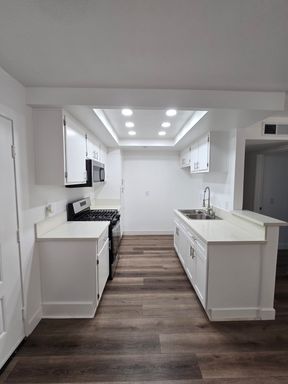 9429 Van Nuys Blvd 111 – photo 1