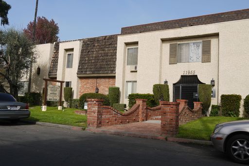 Stylish 1BR Apartment in Prime Valley Village Location Near NOHO West & Ventura – photo 1