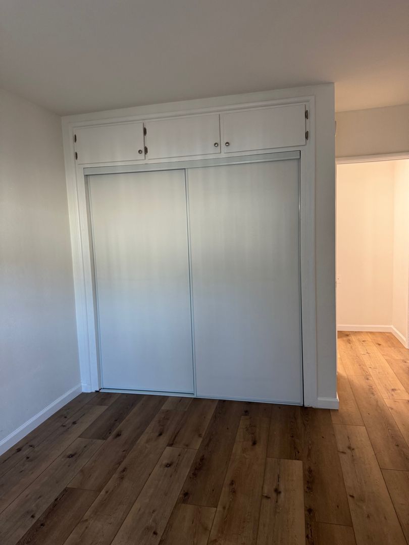 Van Nuys Apartment: 13759 Oxnard St