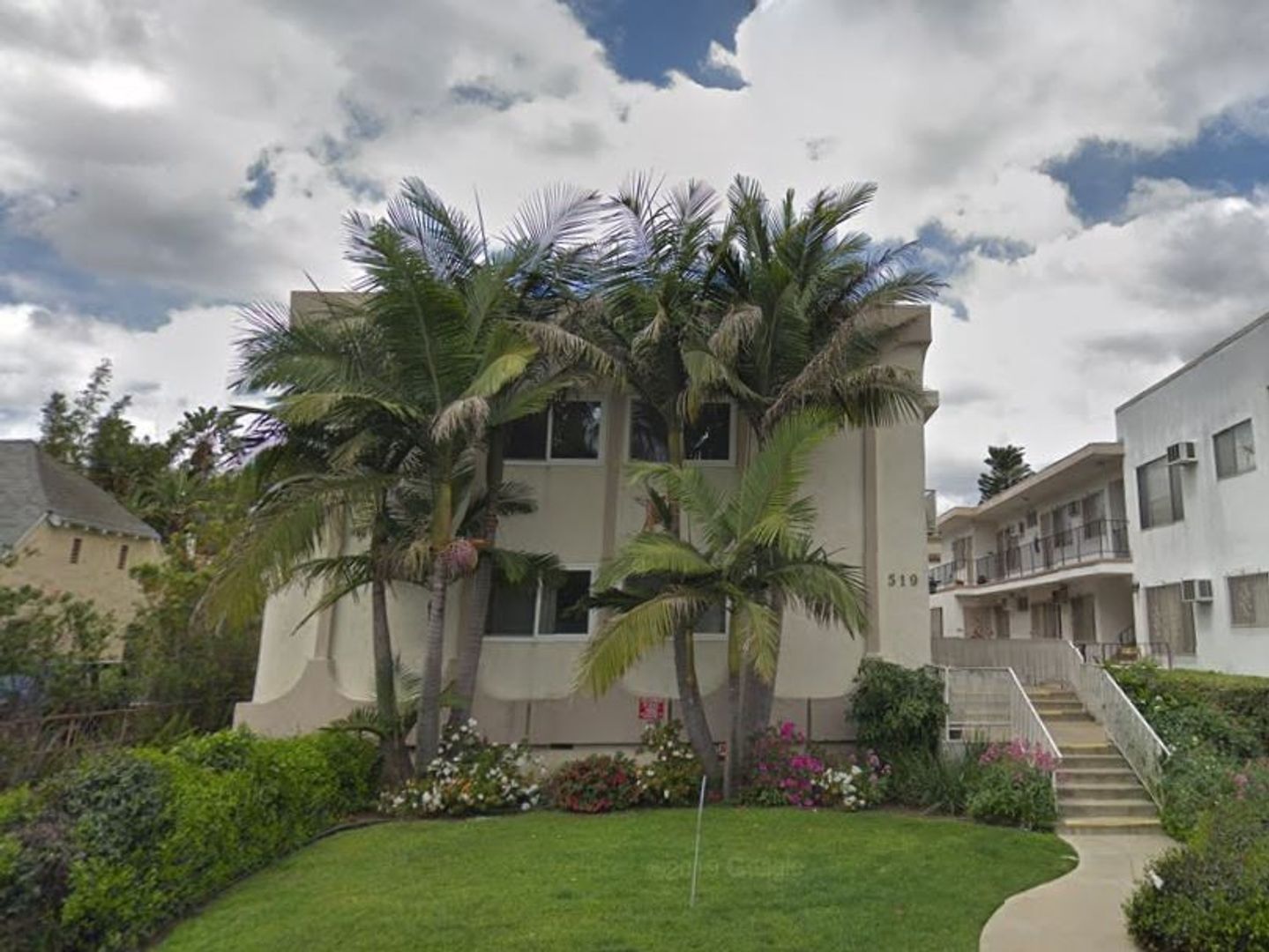 Los Angeles Apartment: 519 N. Hayworth Ave.