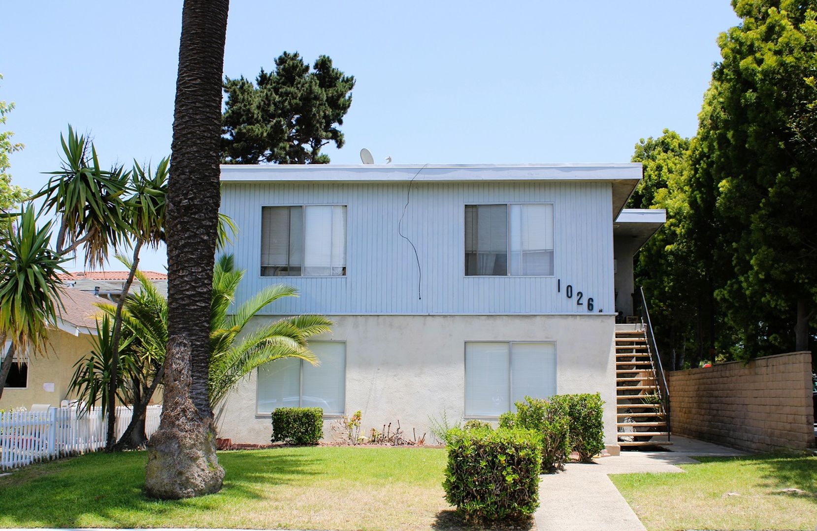 Torrance Apartment: 1026 Arlington Ave