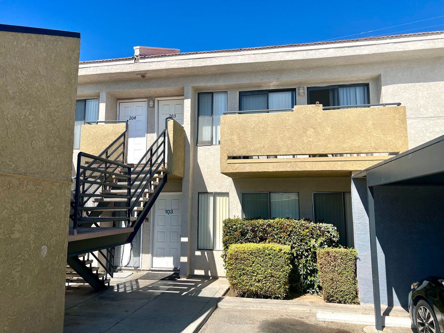 Lancaster Apartment: 44155 10th Street W