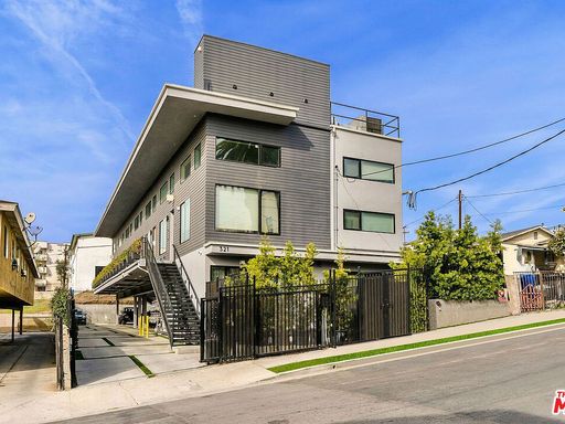 Modern Centrally Located 1 Bed LOFT In the Heart of LA – photo 1