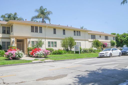 Bright Remodeled Studio in Prime Sherman Oaks with Upscale Flooring, Granite Counters, Central A/C & Heat, & Parking