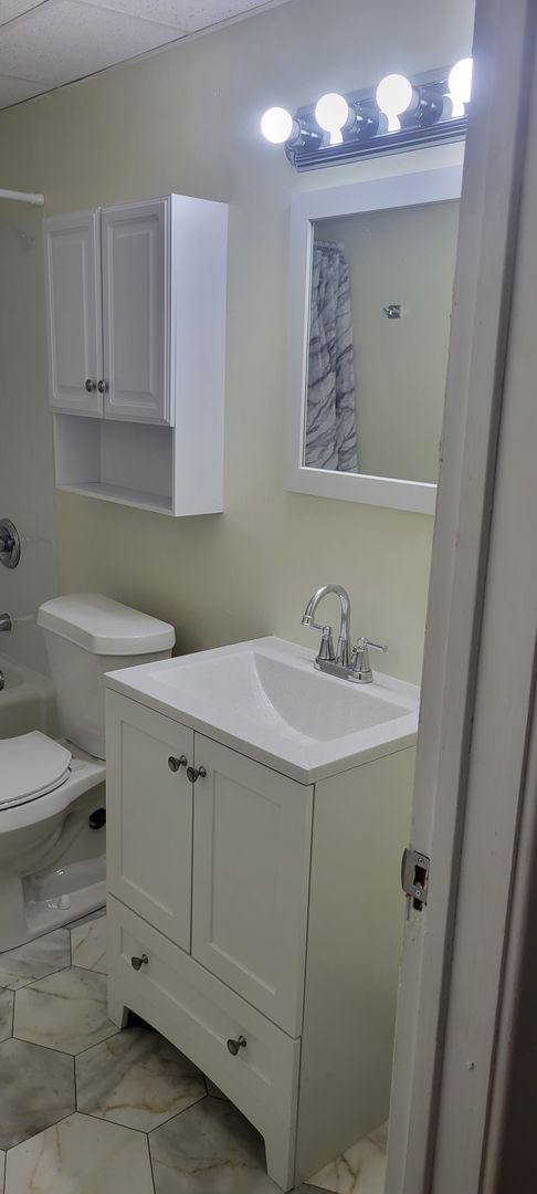 Buffalo Apartment: 115 Tennyson Ave.