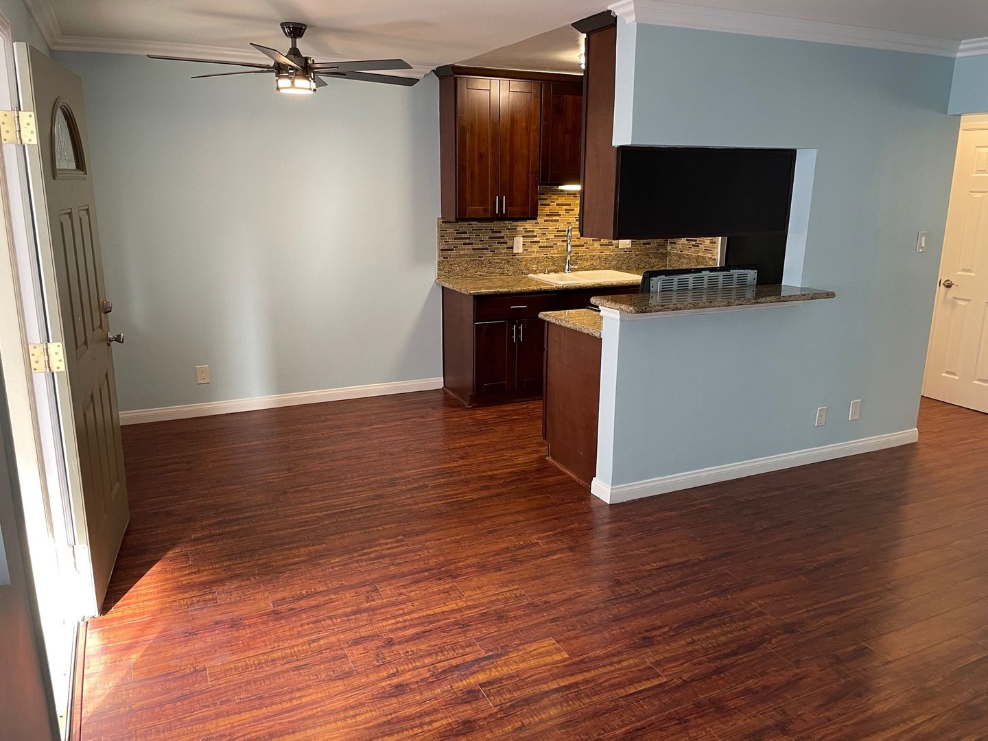 Long Beach Apartment: 1417 E. 3rd Street