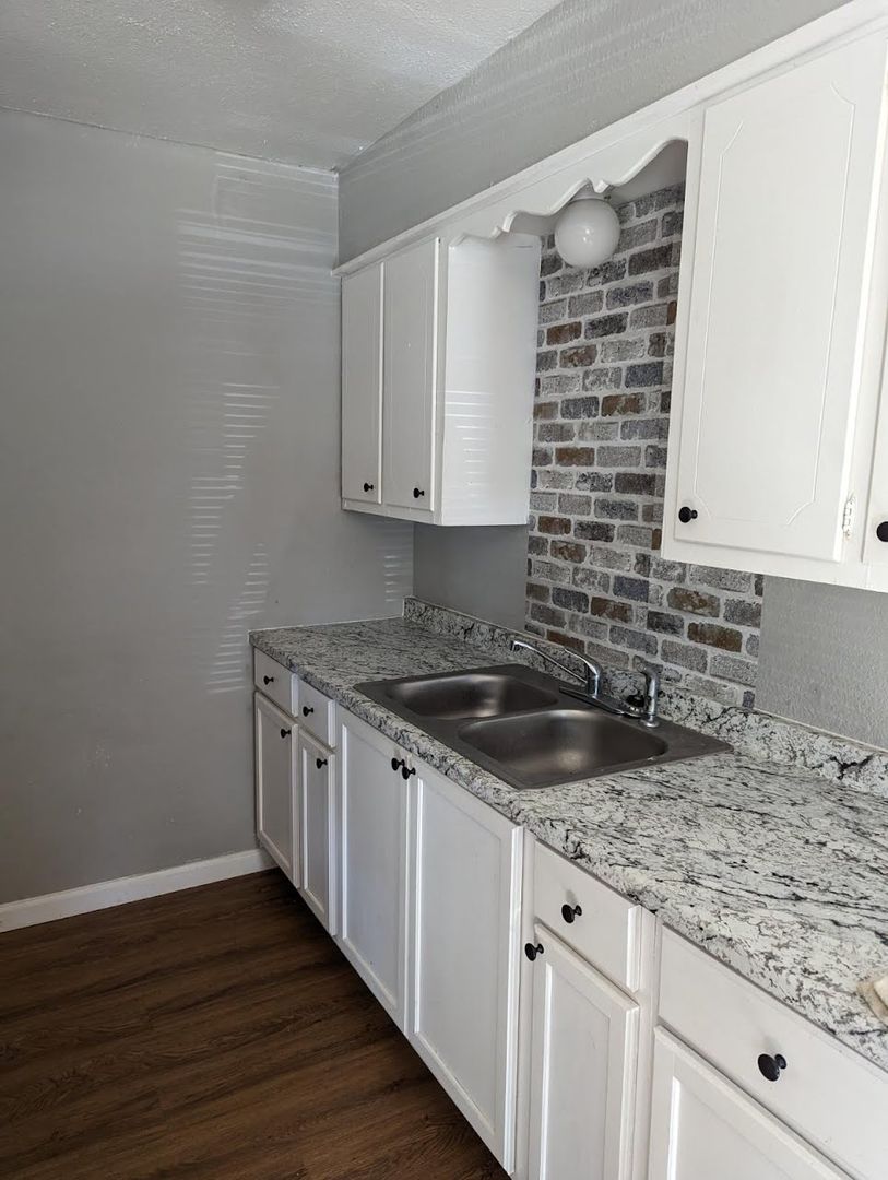 Mulberry Apartment: 100 Reynolds