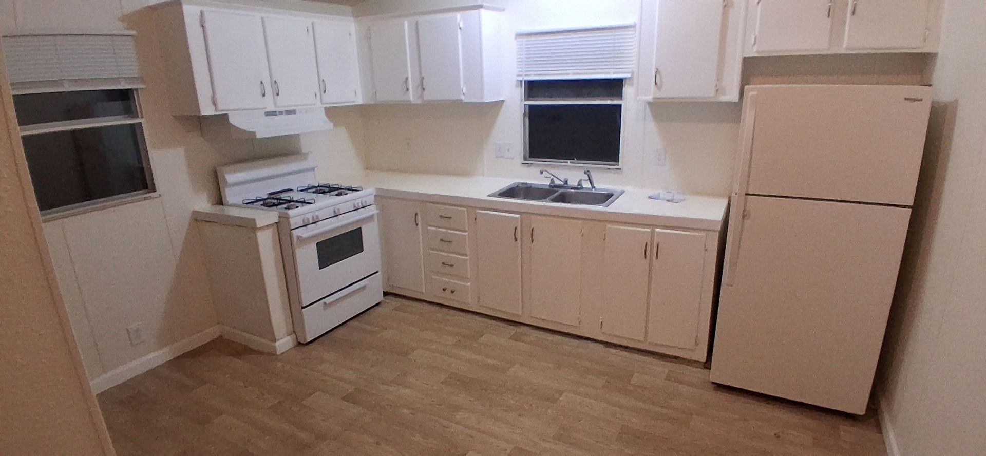 Cabot Apartment: 1000 W. Locust Street