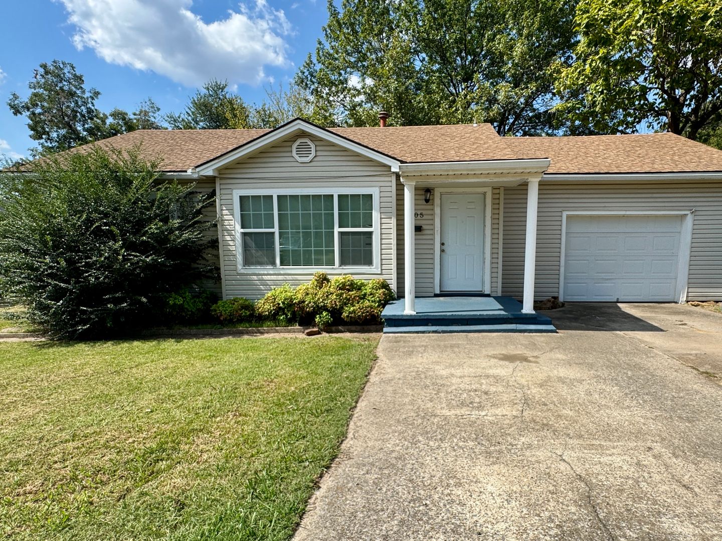 McAlester House: 1305 S 3rd St