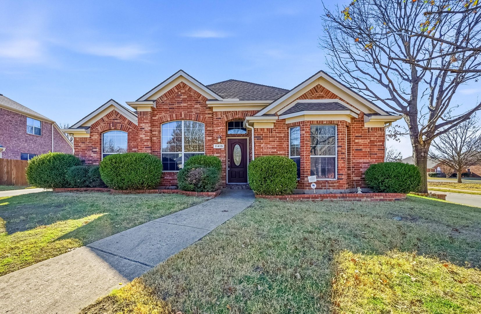 Frisco House: 11415 Yoakum Dr