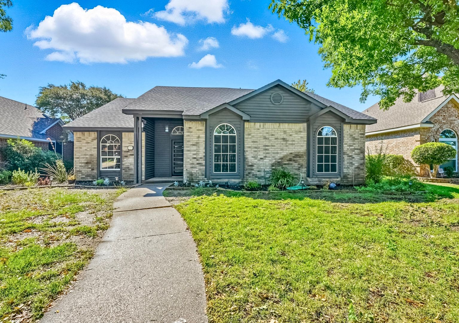 Frisco House: 7829 Creekview Dr.