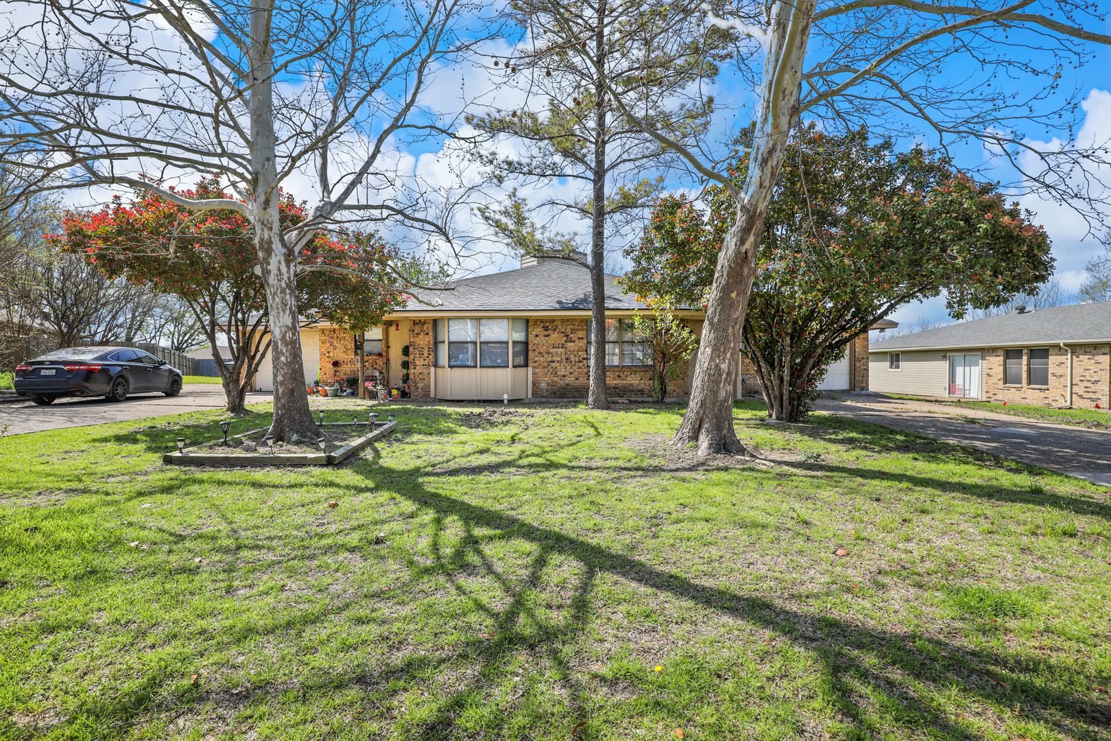 Princeton Apartment: 135 Prairie Creek Cir.