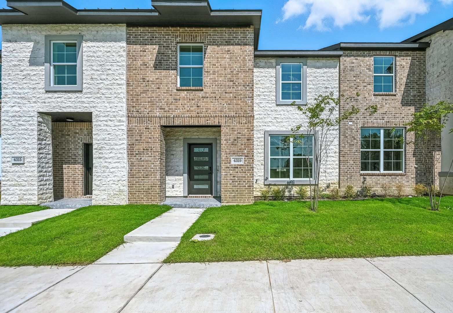 Rowlett House: 4319 Fayetteville Ave.