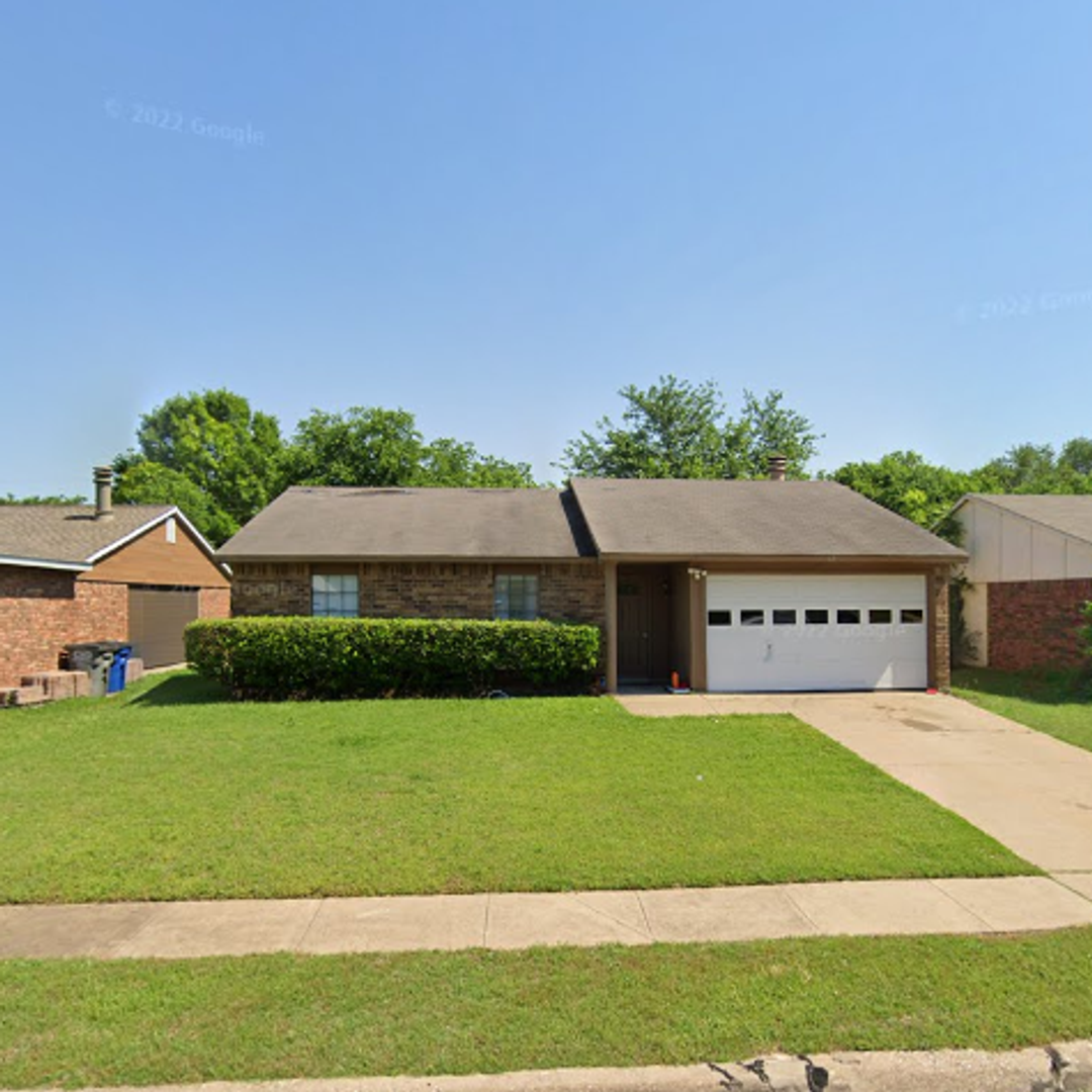 Allen House: 738 Meadow Mead Dr