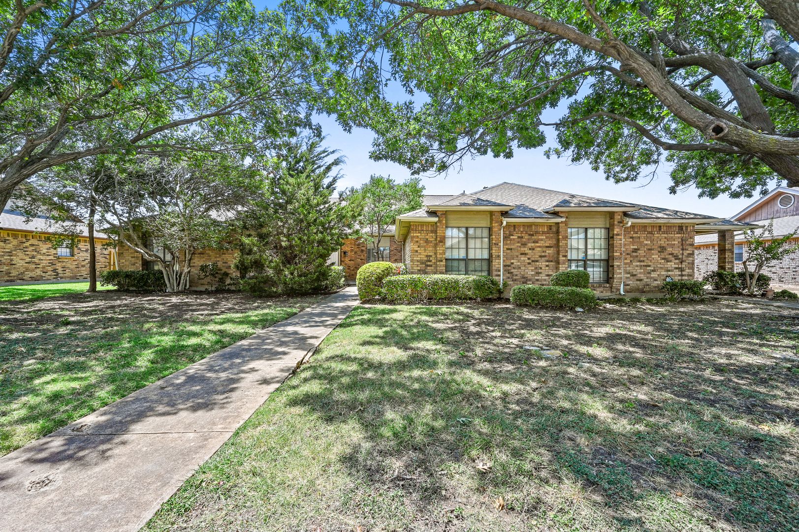 Dallas Apartment: 4042 Saint Christopher Ln