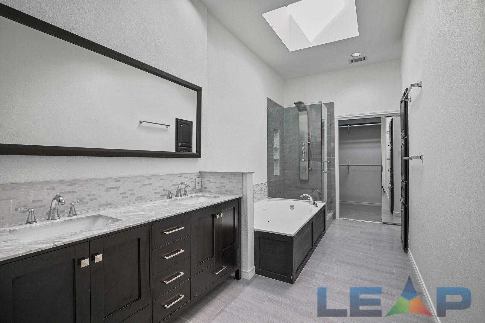 Irving House: 8704 Moss Hill Rd