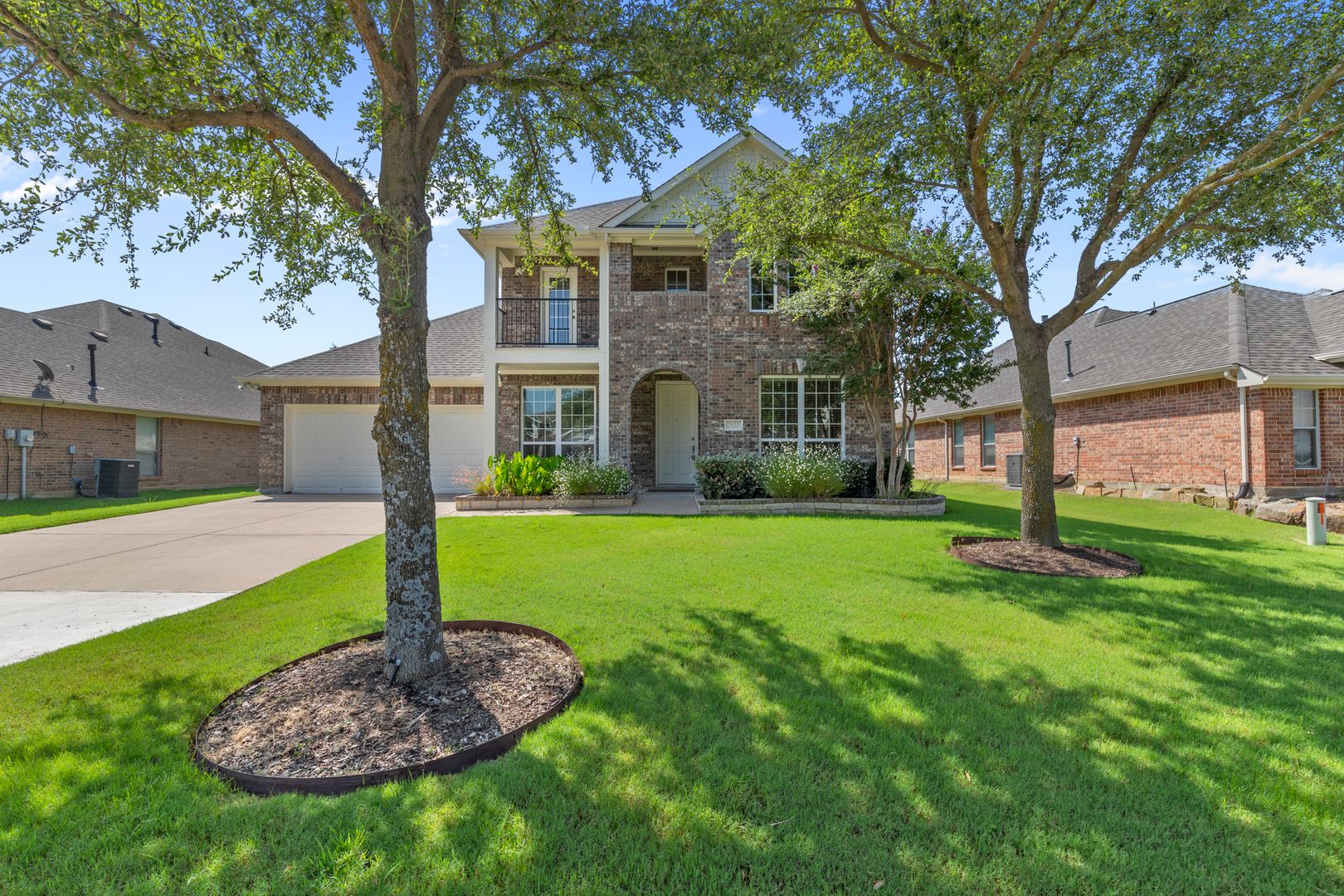Grand Prairie House: 2931 N Camino Lagos