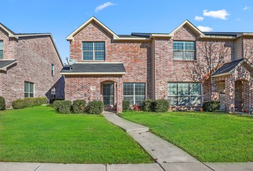Luxurious Townhome With All The Upgrades! – photo 1
