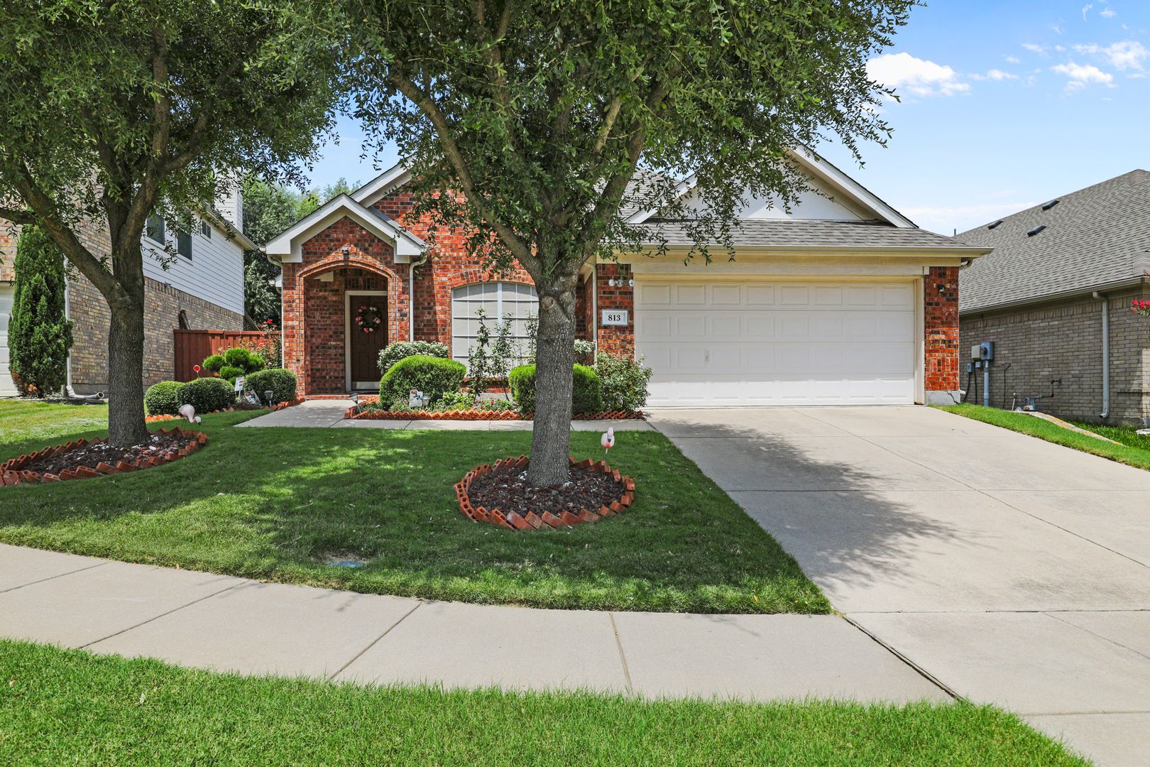 Garland House: 813 Honey Hill Dr