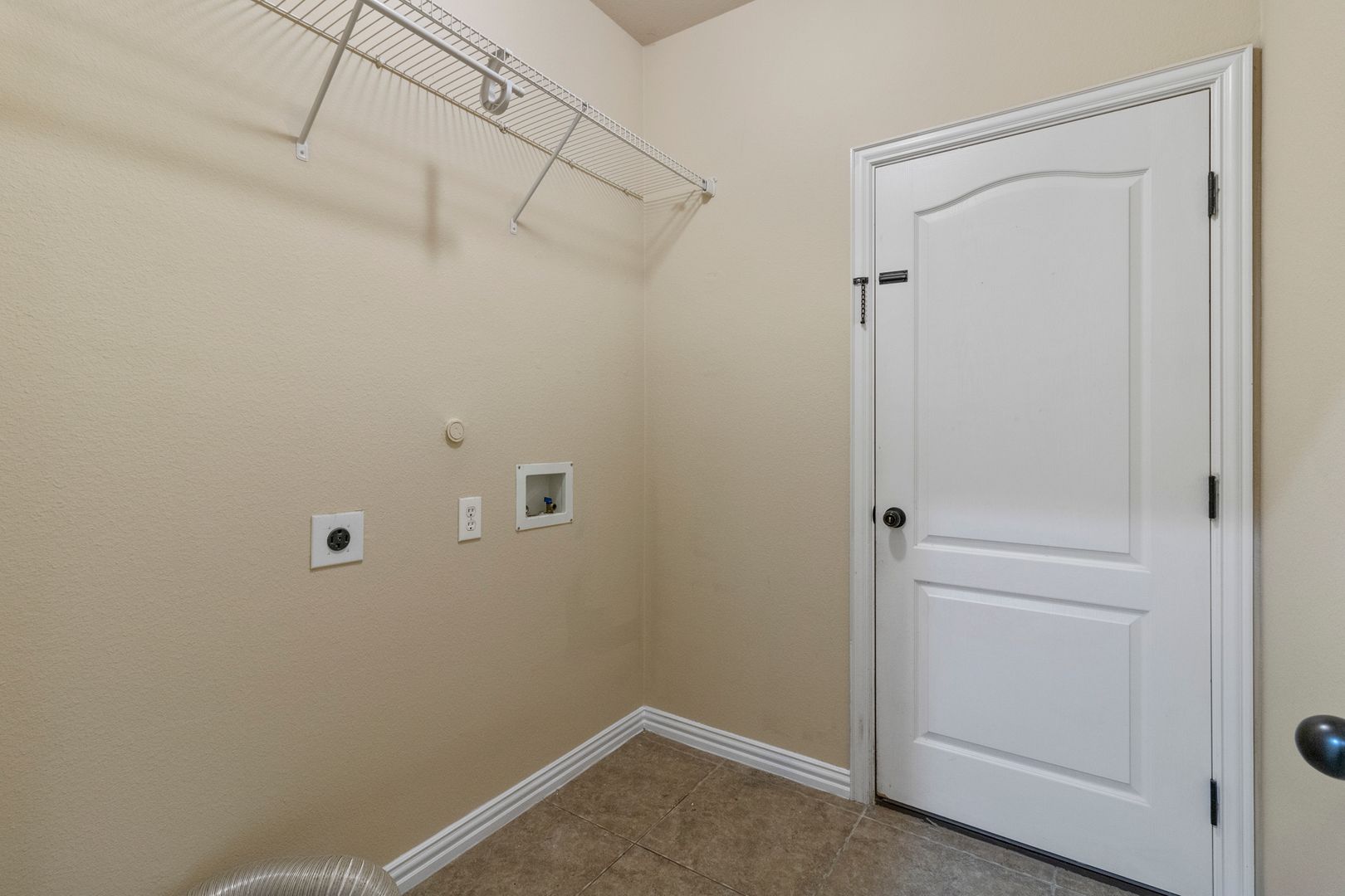 Arlington House: 8204 Tierra Del Sol Rd.