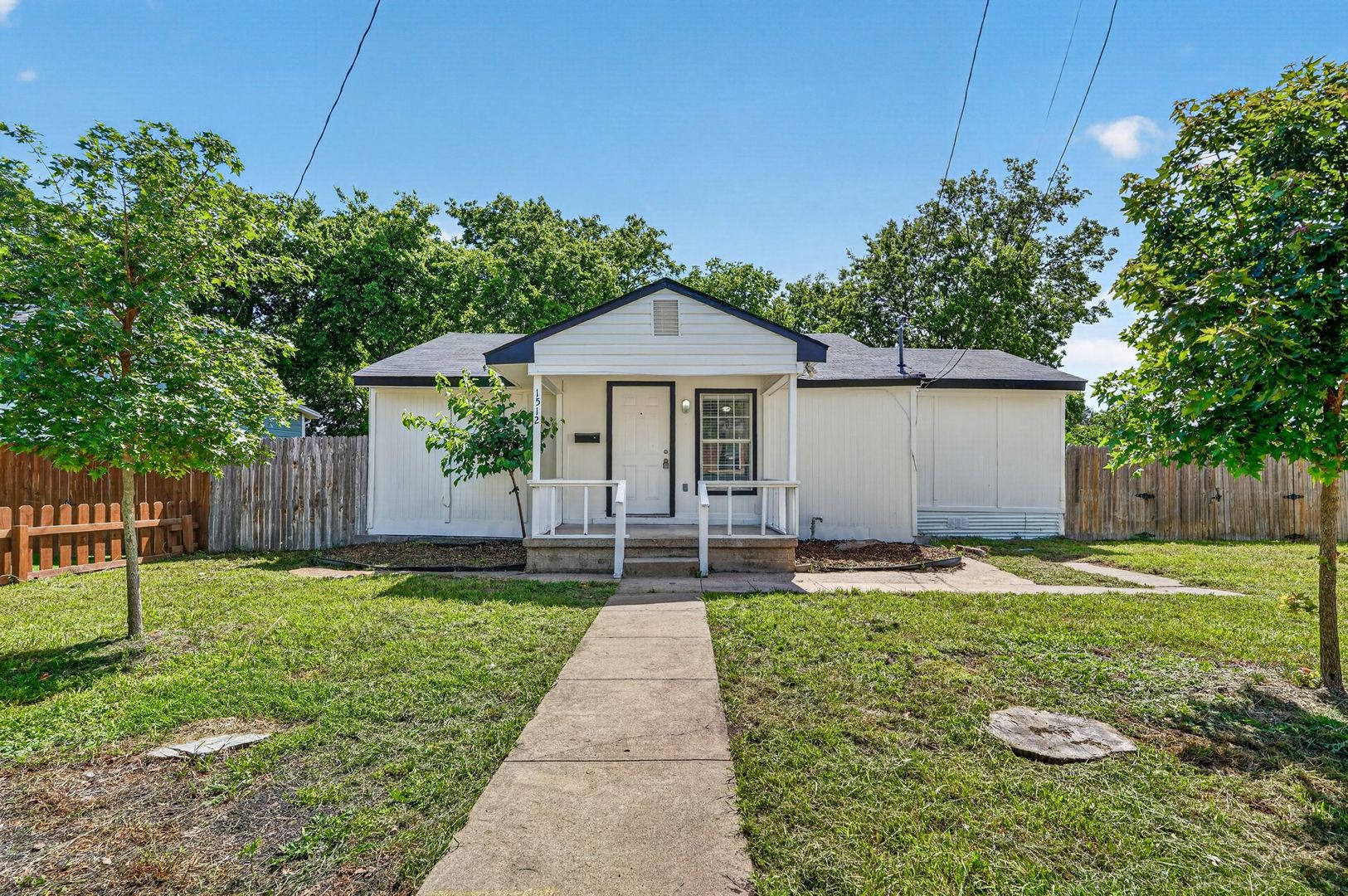 Mckinney House: 1512 West St