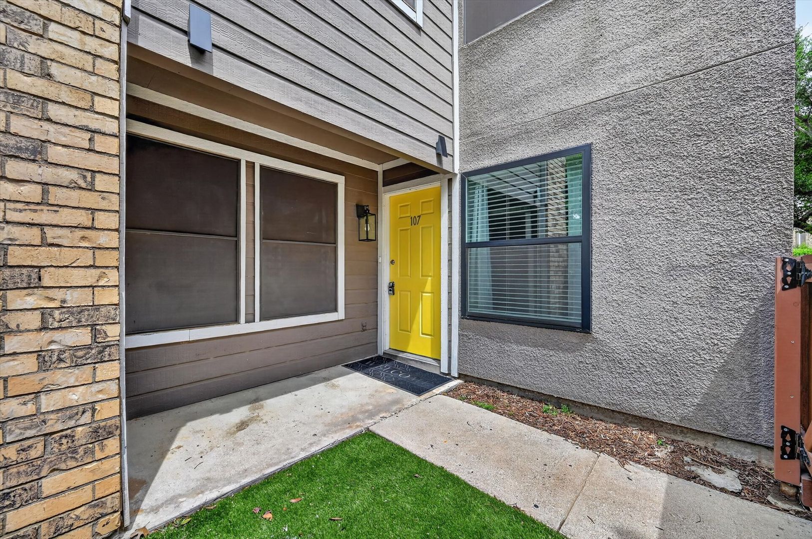 Dallas Condo: 9170 Forest Lane #107