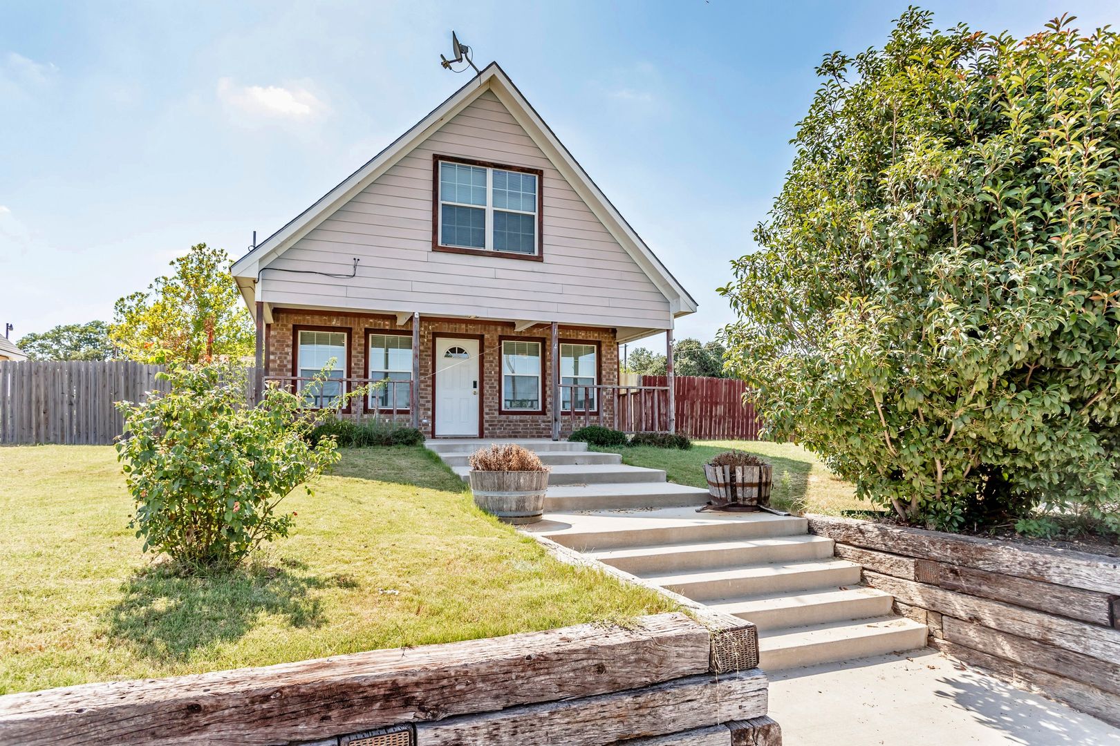 Boyd Apartment: 213 PR 4573