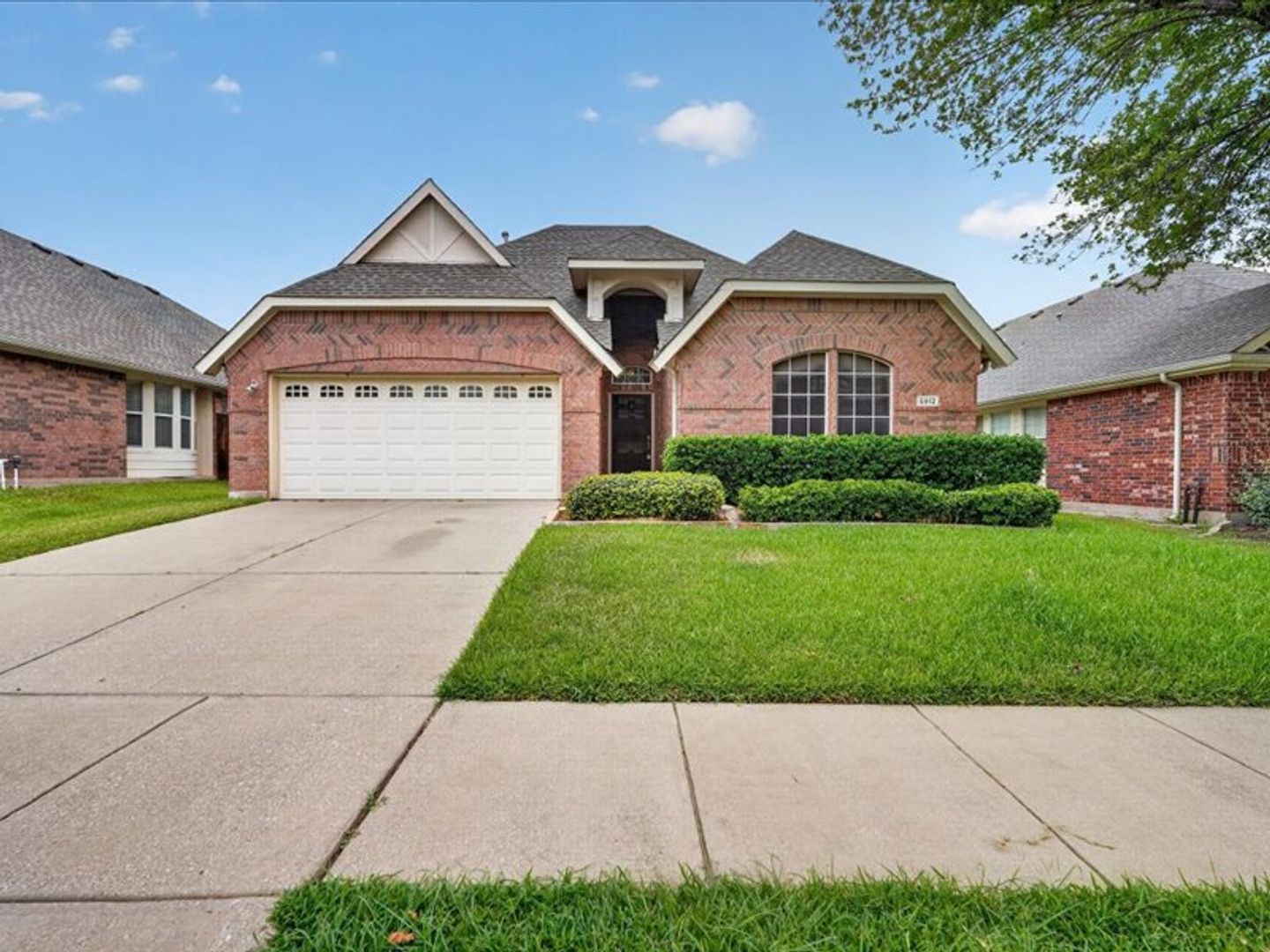 Argyle House: 5912 Meadowglen Dr.