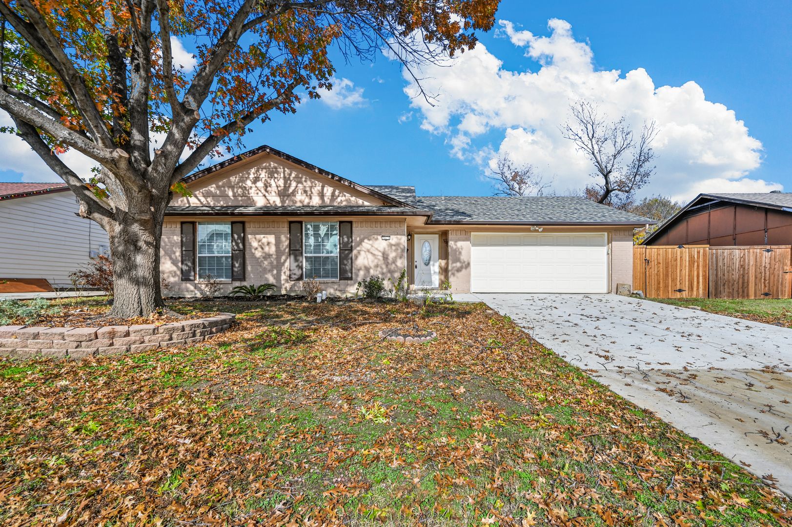 Carrollton House: 2029 Greenwood Rd