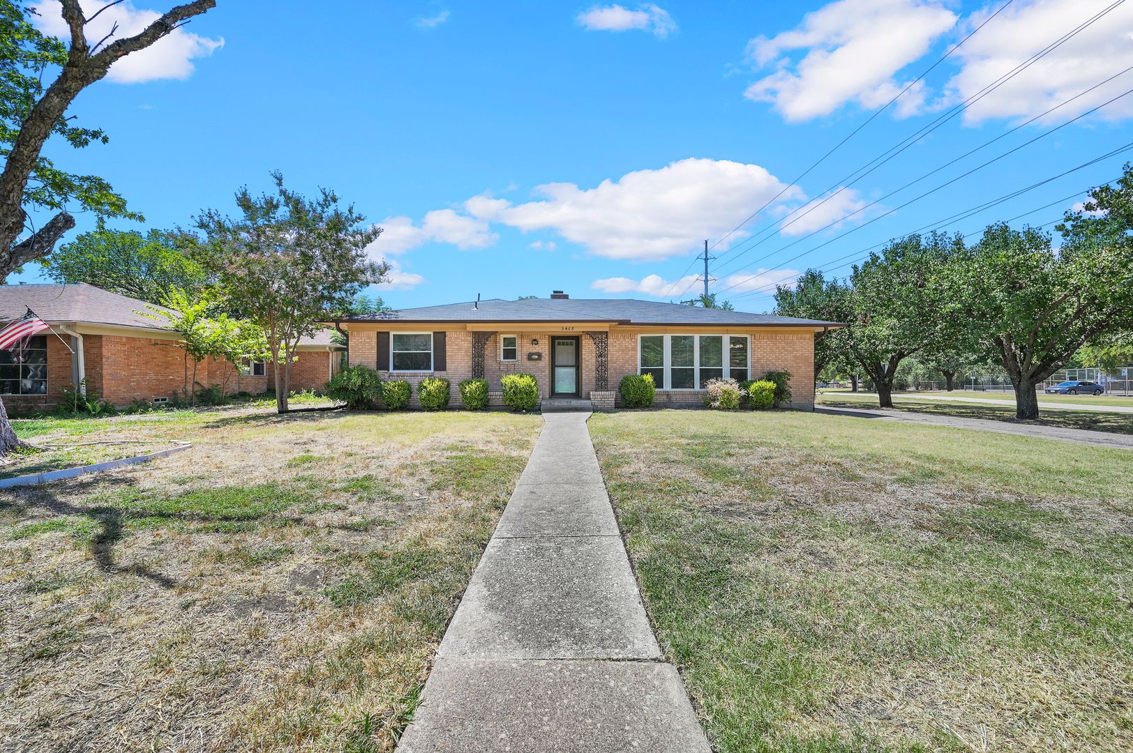 Dallas House: 3468 Townsend Dr.