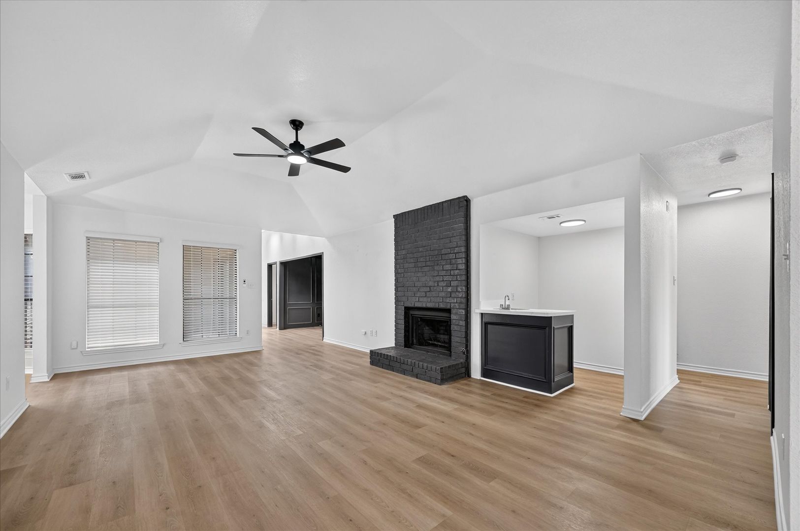 Dallas Apartment: 4050 Saint Christopher Ln