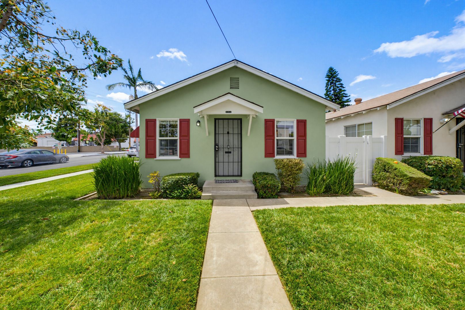 Tustin Apartment: 530 C St