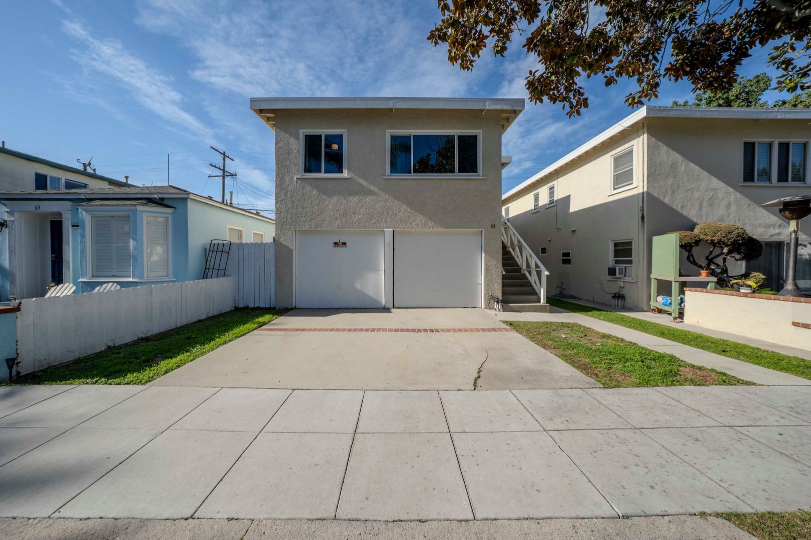 Long Beach Apartment: 69 Glendora Ave