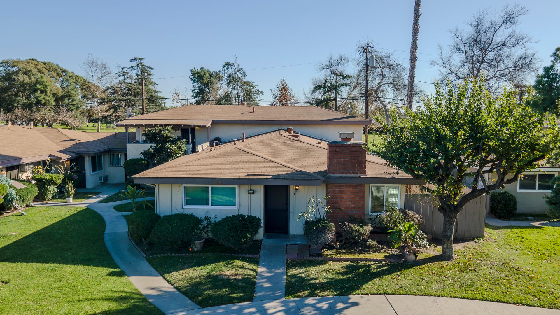 Anaheim Apartment: 216 Ridgeway