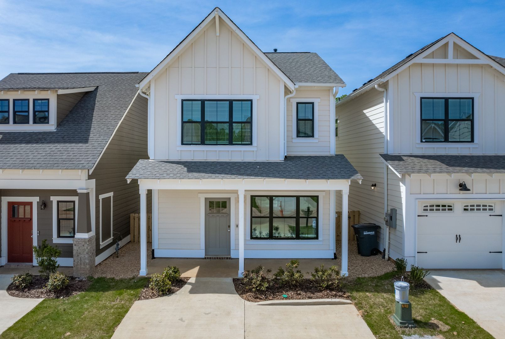 Pelham House: 124 Huntley Knoll Drive