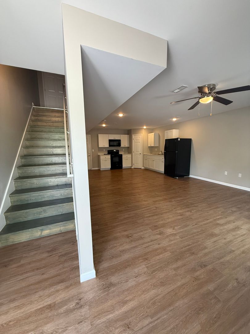 Jackson Apartment: 226 Cane Creek Lane