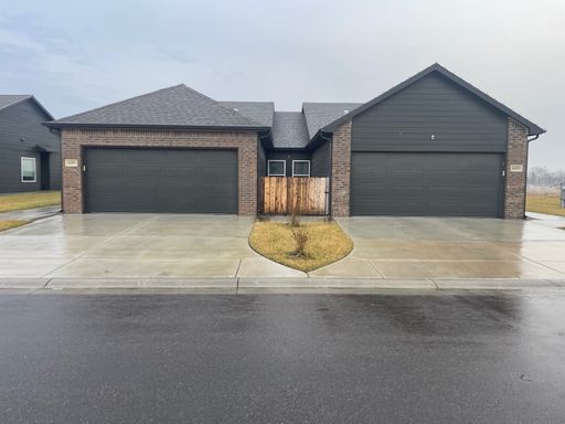 Modern 3-Bedroom Home with Fenced Yard and 2-Car Garage
