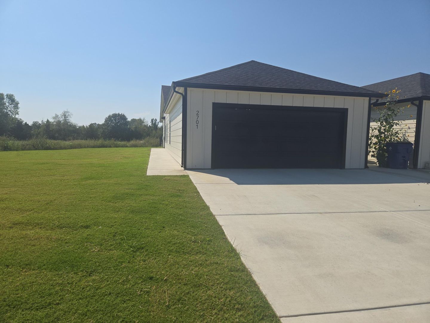 Wichita Apartment: 2701/03 S Greenleaf St