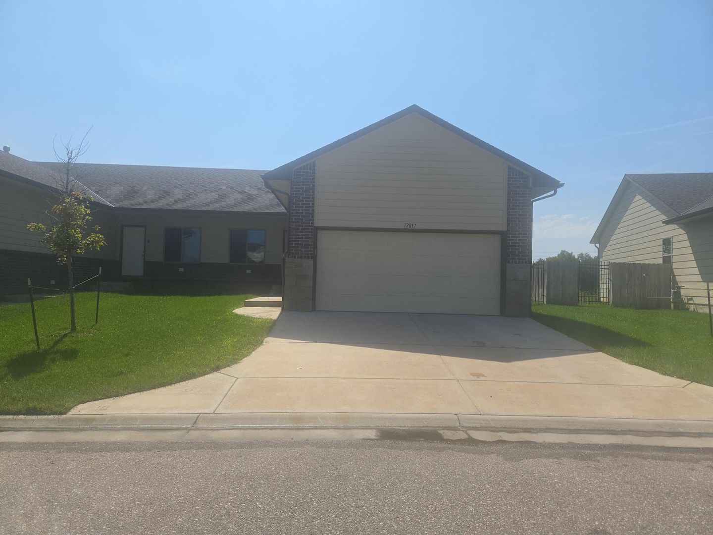 12817/19 E Timber Lake Ct