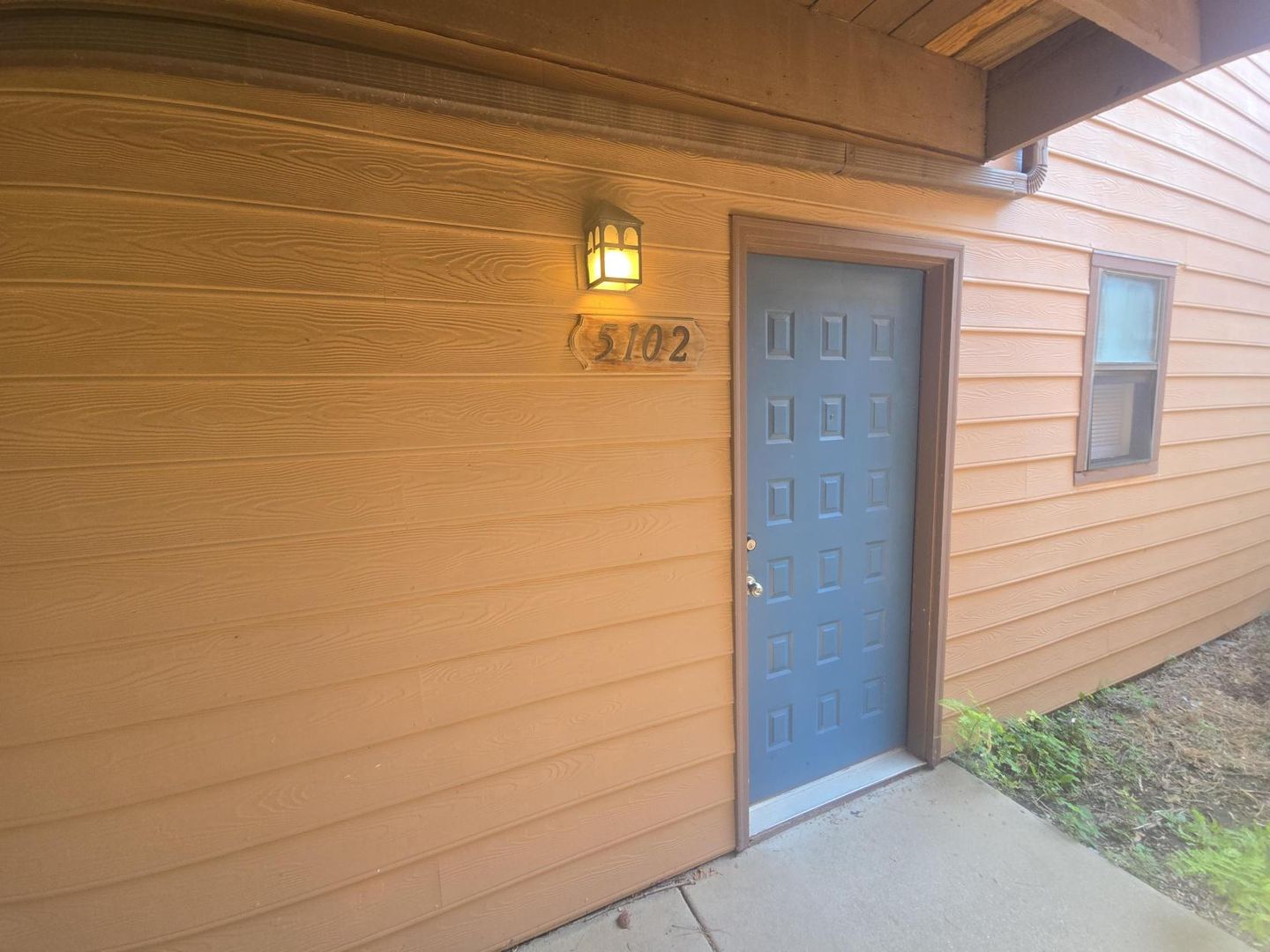 Wichita Apartment: 9320 E Osie St