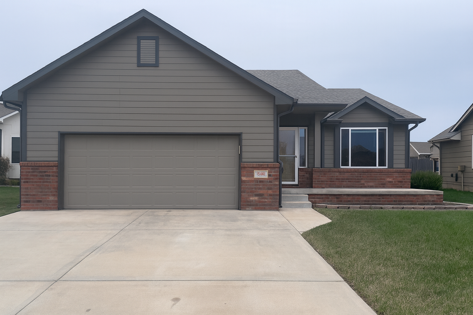 Park City House: 5841 N Millsboro Cir