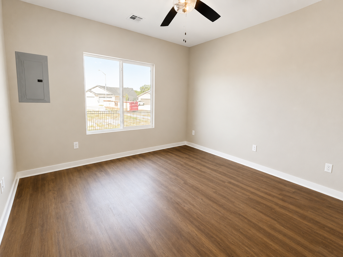 Newton Apartment: 803/05 Fox Ridge