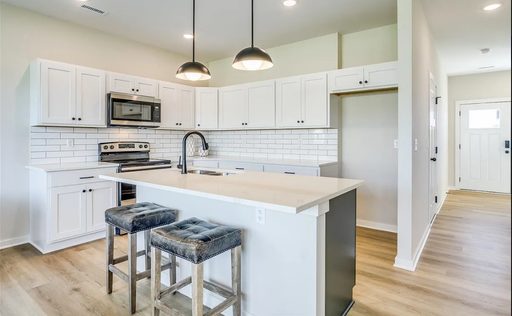 Modern 3 Bedroom Home with Luxury Finishes & Private Patio – photo 1