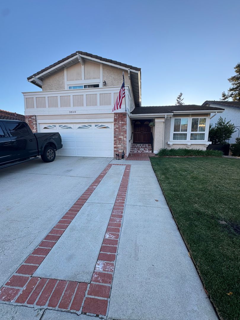 Newbury Park House: 3810 Calle Clara Vista Newbury Park, CA 91320