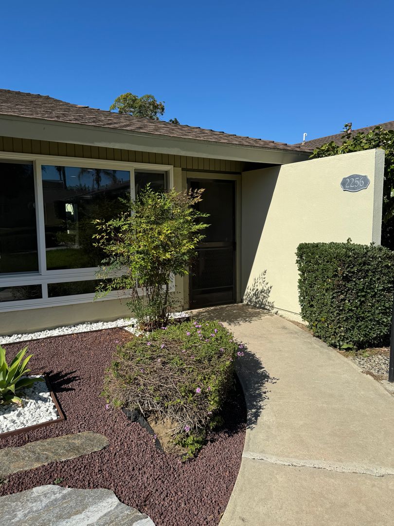 Camarillo House: 2256 Camilar Drive